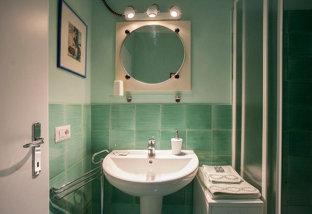 Отель Il Nido Sull'Oltrarno Camera Con Bagno Privato Флоренция Экстерьер фото